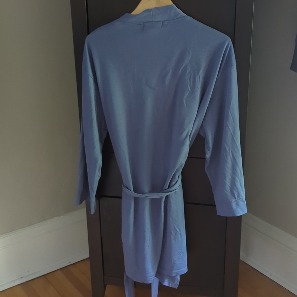 Bath Robe - Picture 2 of 5